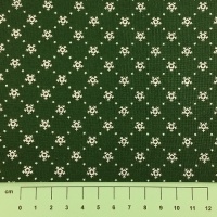 Fat Quarter - P251 Christmas - Snowflakes - Green